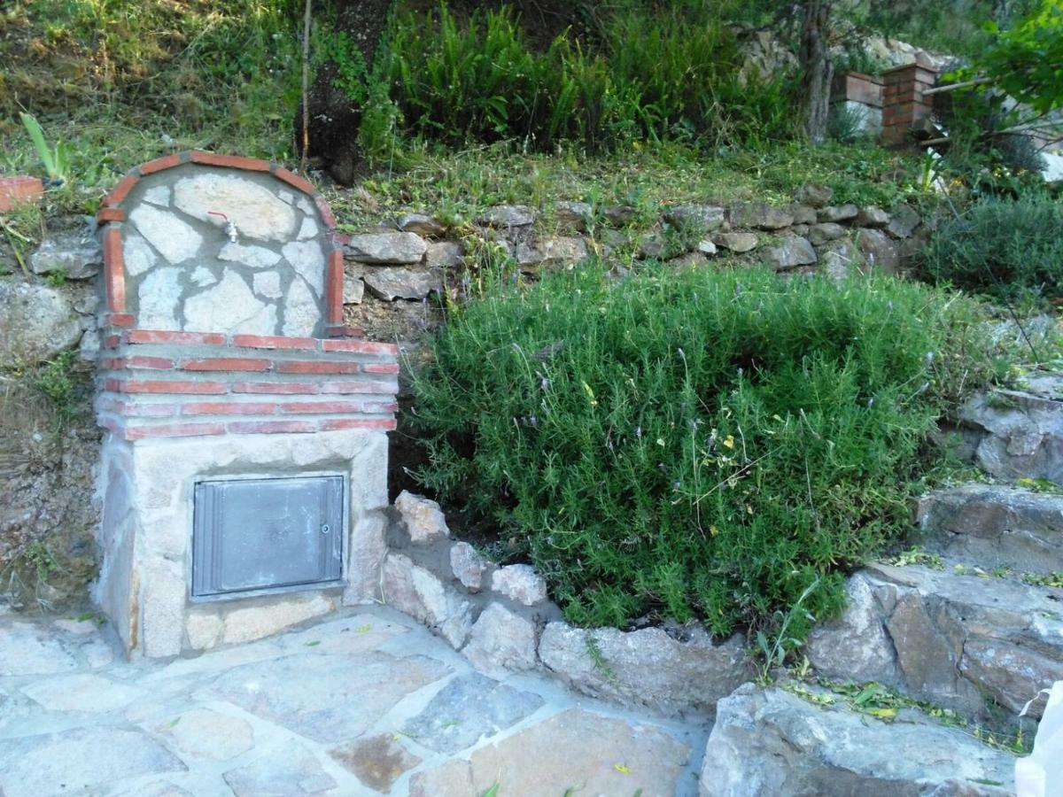 Casa La Liebrecilla Guest House Ríogordo Екстериор снимка